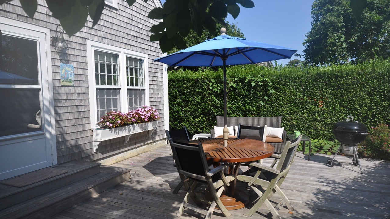 Photo of Others in Nantucket Town