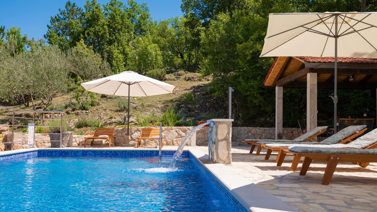 Photo of Outdoor in Grubine