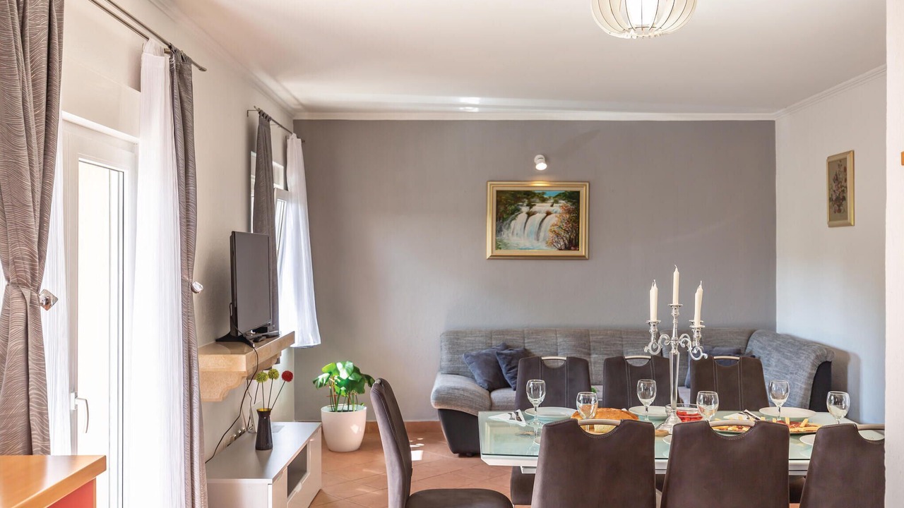 Photo of Bedroom in Grubine