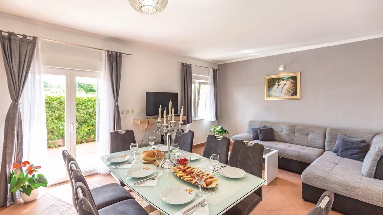 Photo of Bedroom in Grubine
