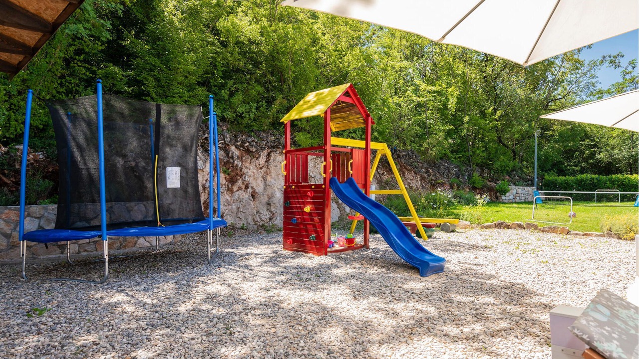 Photo of Outdoor in Grubine