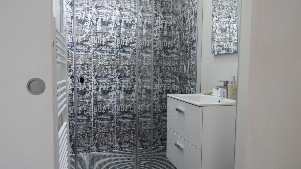Photo of Bathroom in Treffiagat