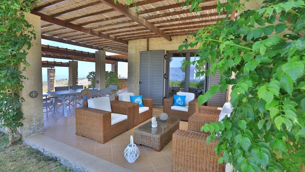 Photo of Outdoor in Monopari
