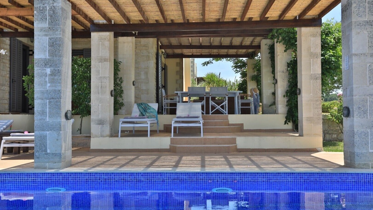 Photo of Outdoor in Monopari