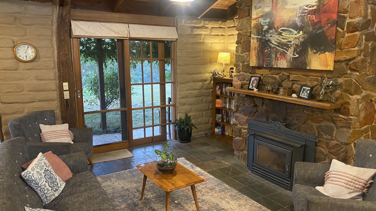 Photo of Livingroom in Axe Creek