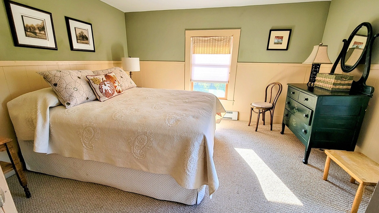 Photo of Bedroom in Wales Center