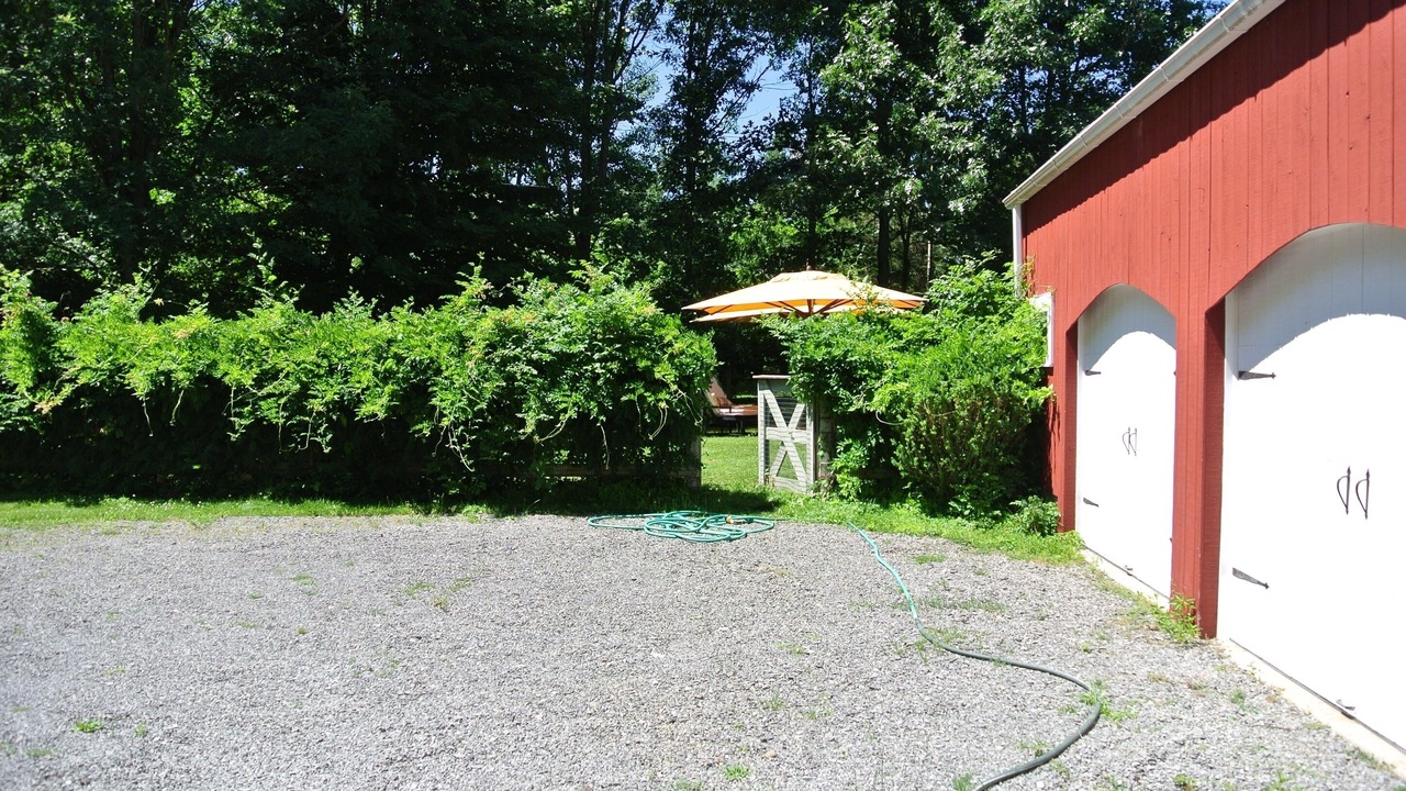 Photo of Outdoor in Hollowville