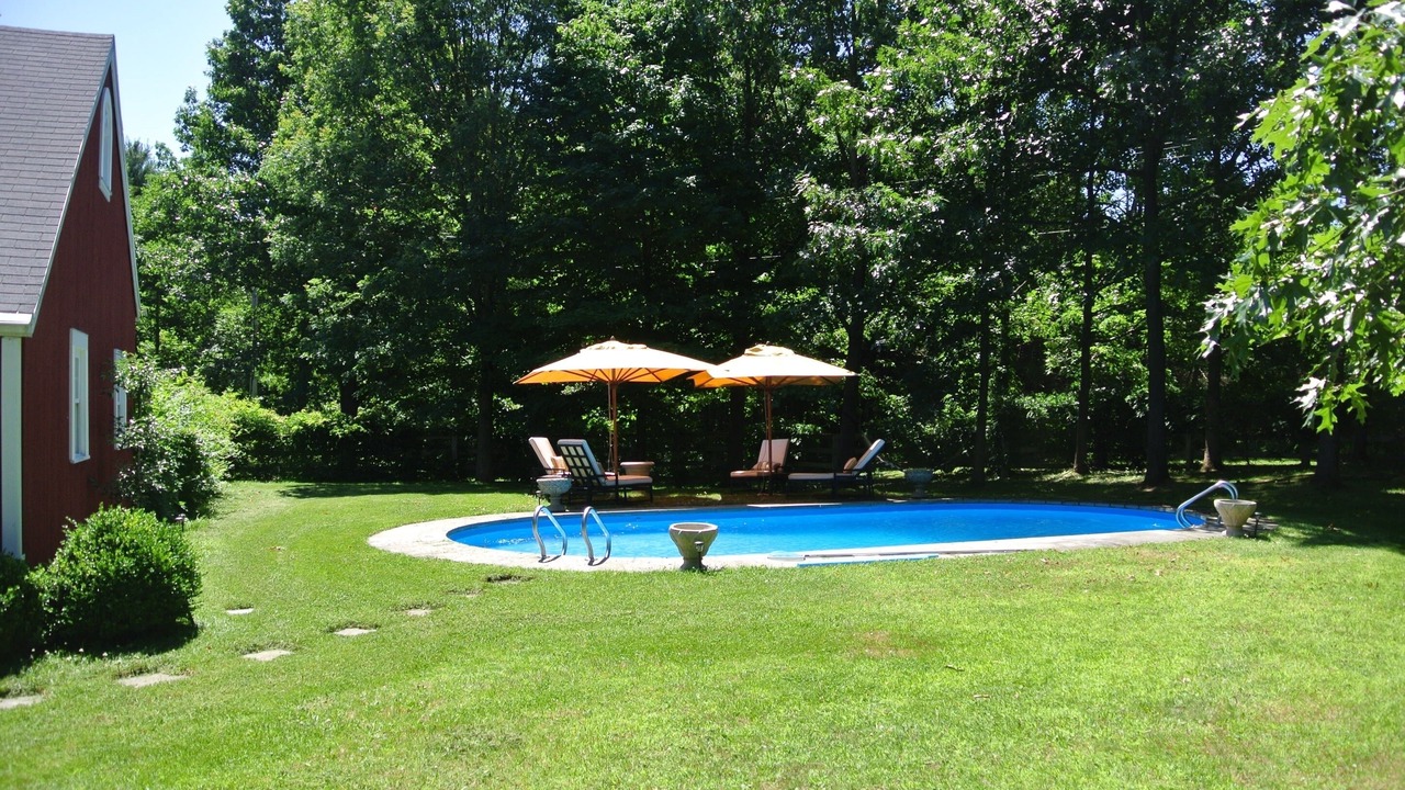 Photo of Bedroom in Hollowville
