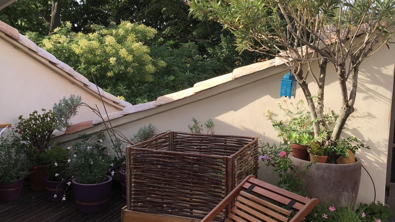 Photo of Outdoor in Avignon City Centre