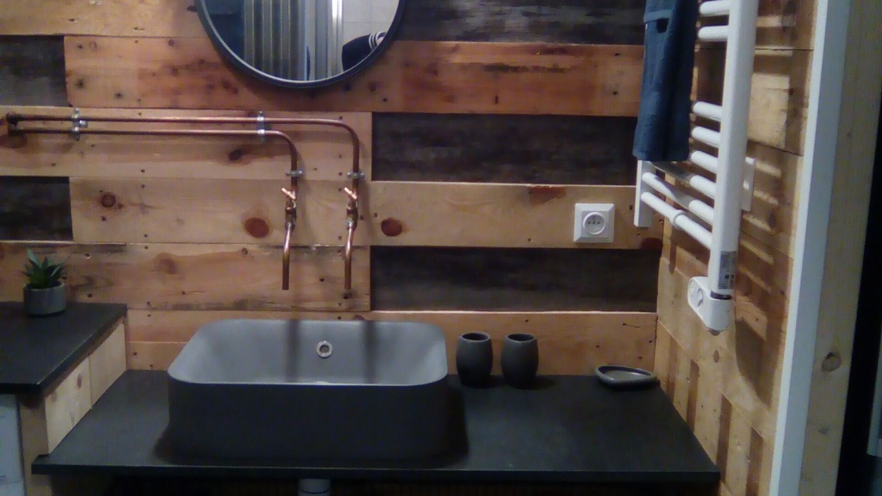 Photo of Bathroom in Plelo