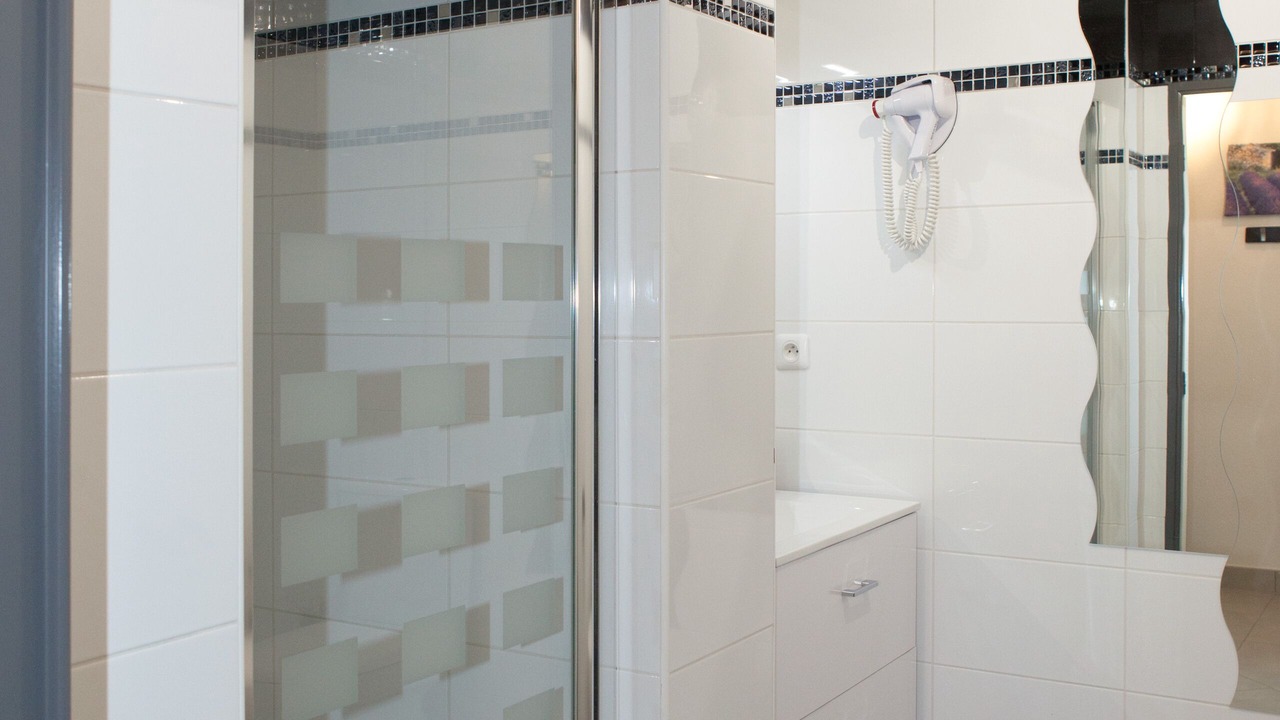 Photo of Bathroom in Quartier du Port