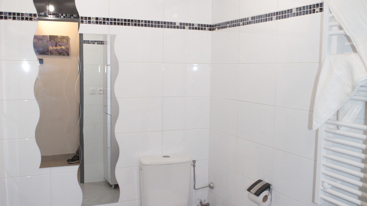 Photo of Bathroom in Quartier du Port