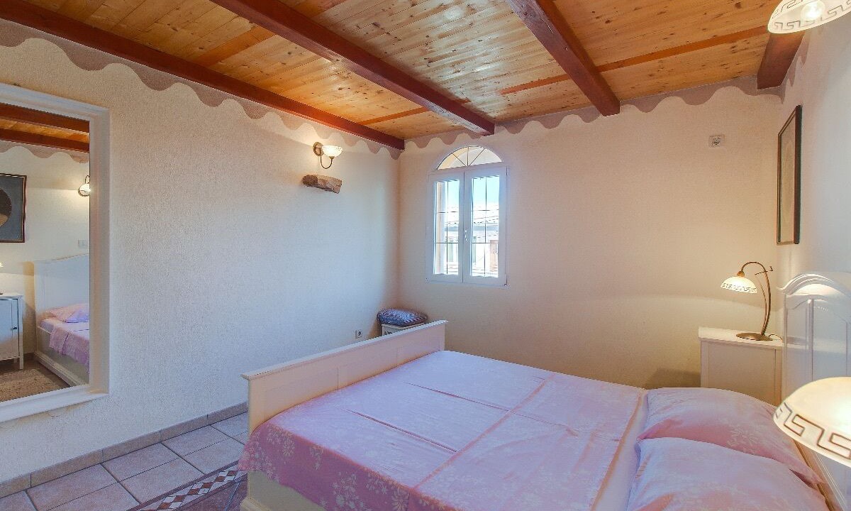Photo of Bedroom in Cove Murtar