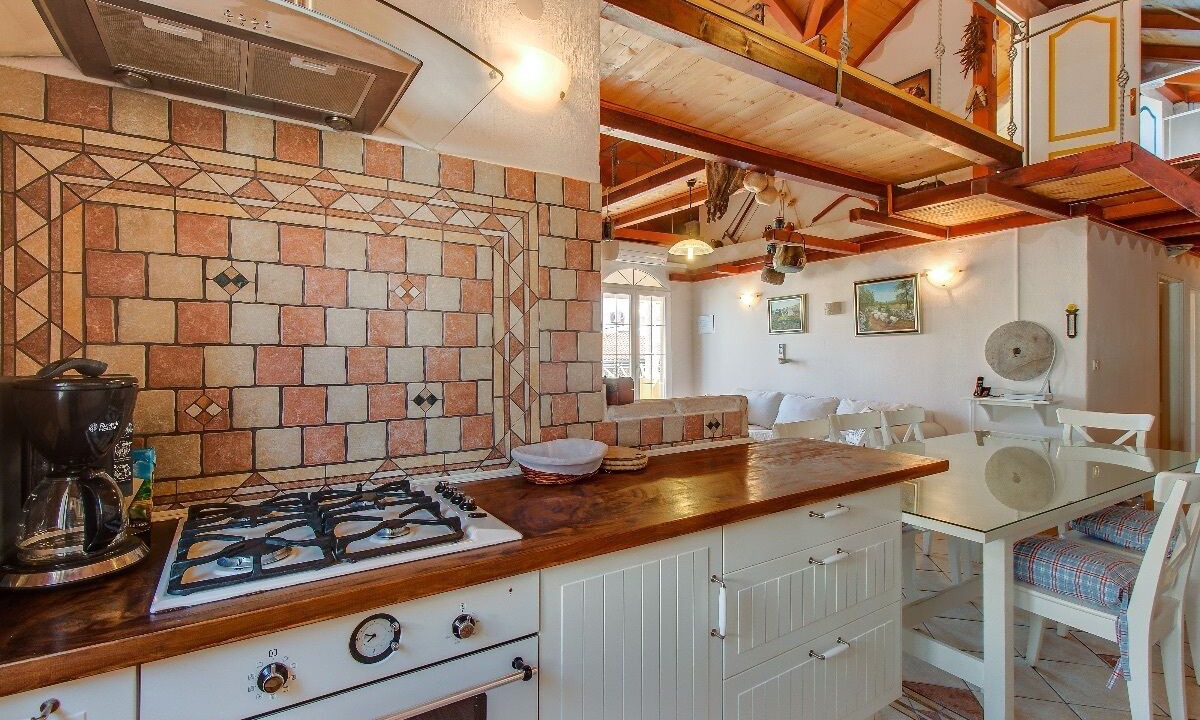 Photo of Kitchen in Cove Murtar
