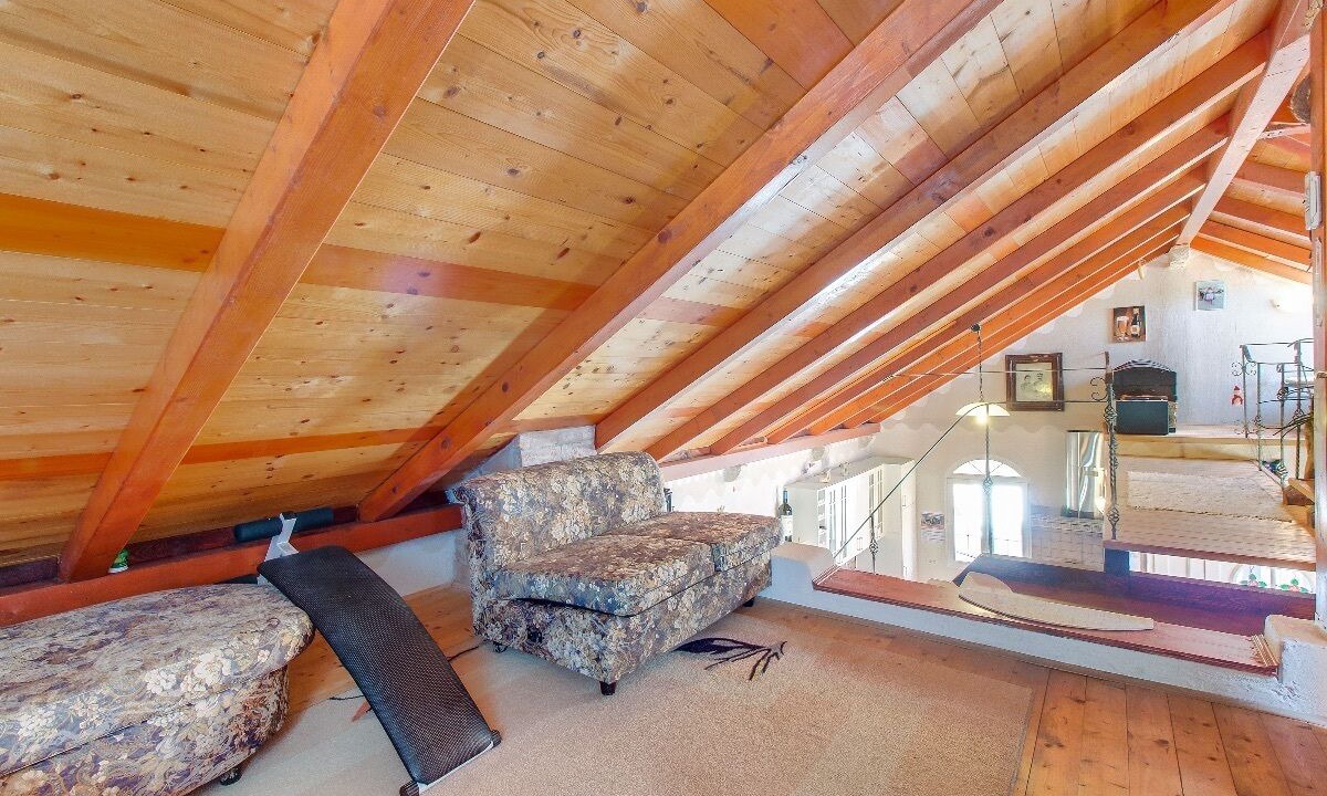 Photo of Livingroom in Cove Murtar