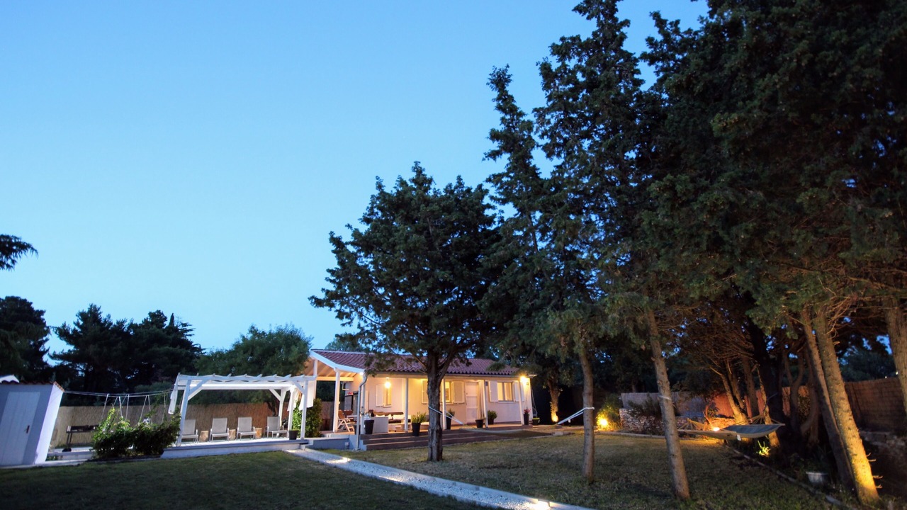 Photo of Outdoor in Peroj