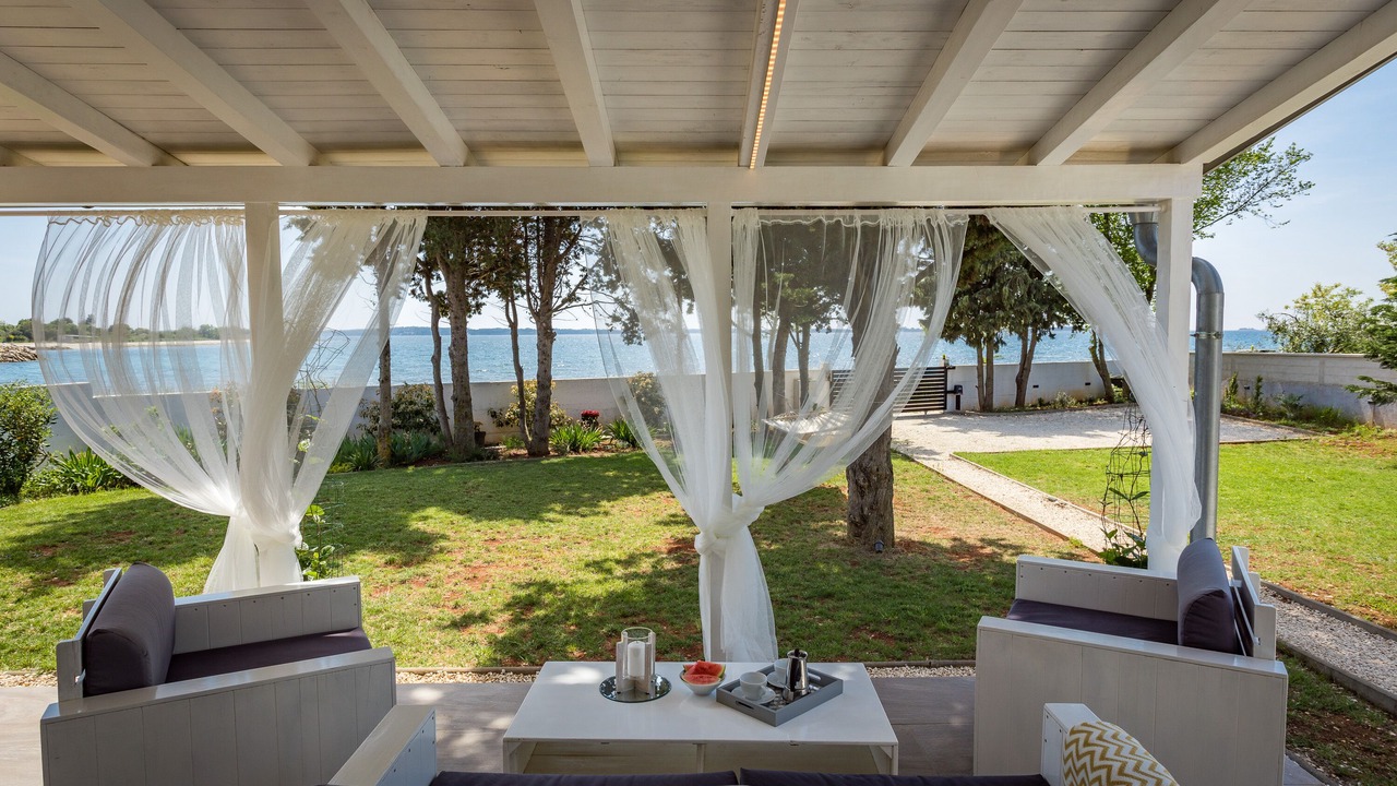 Photo of Patio Balcony in Peroj
