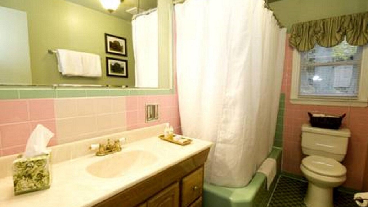 Photo of Bathroom in Huntington
