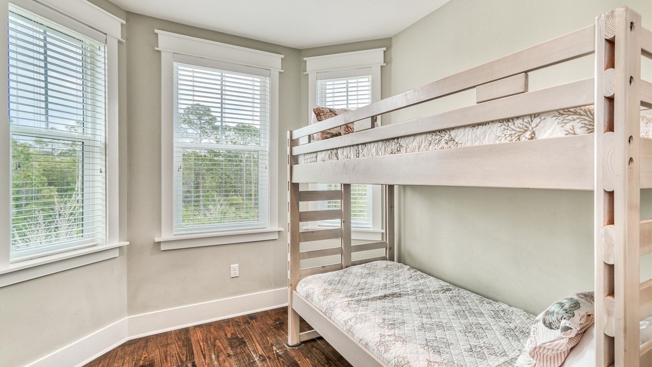 Photo of Bedroom in Santa Rosa Beach