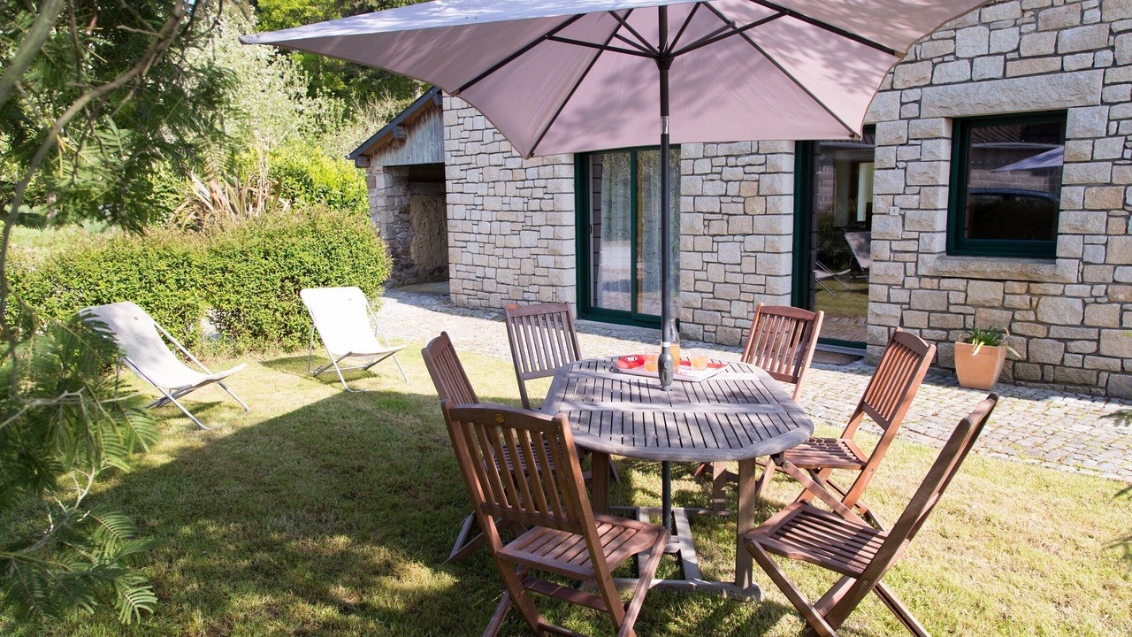 Photo of Outdoor in Pledeliac
