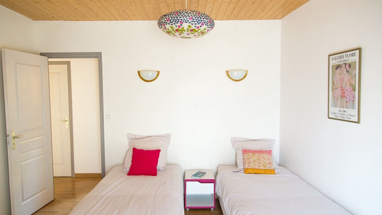 Photo of Bedroom in Pledeliac