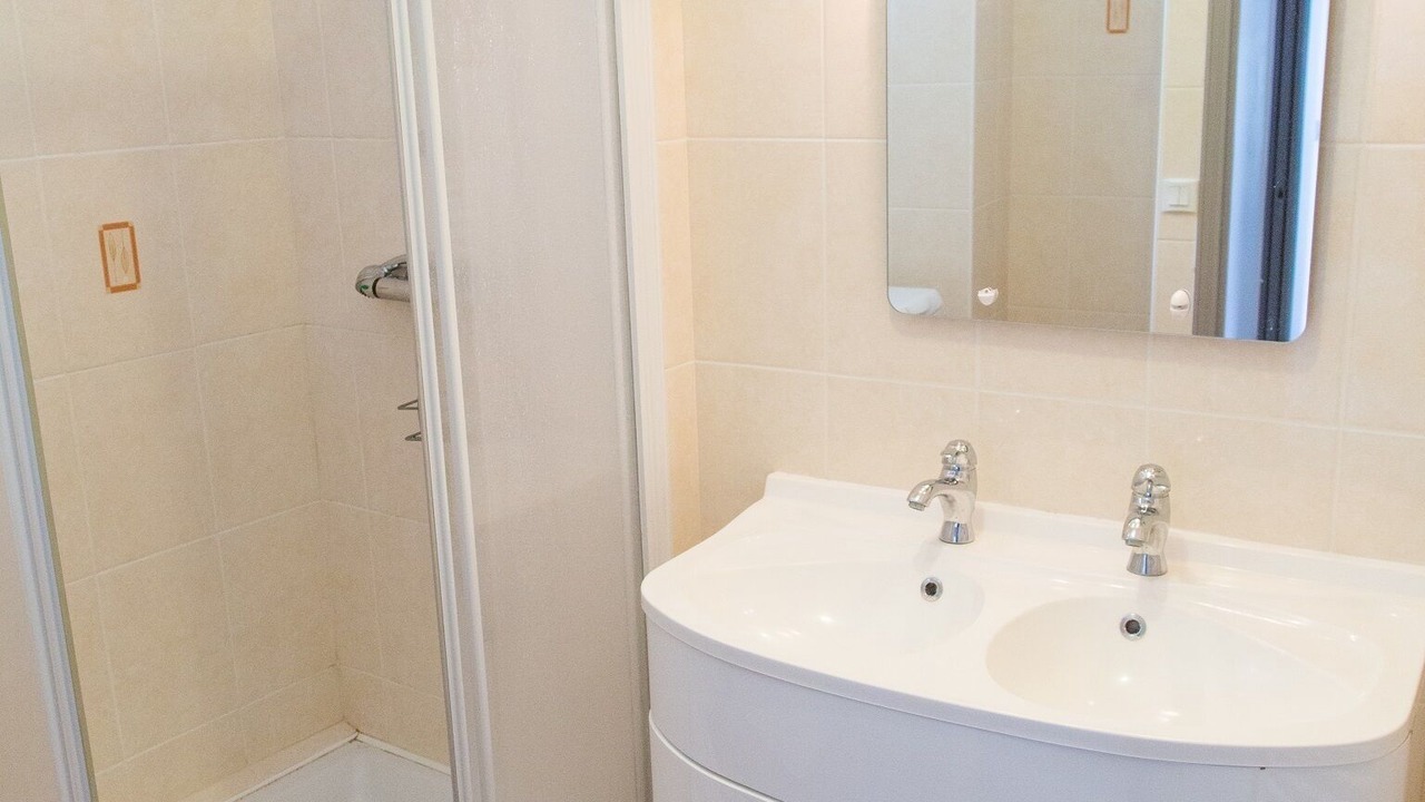 Photo of Bathroom in Pledeliac