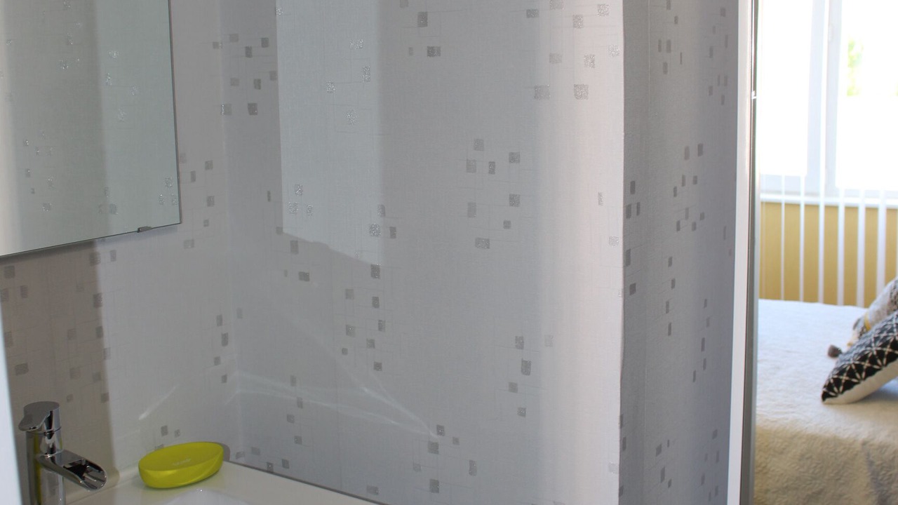 Photo of Bathroom in Treffiagat