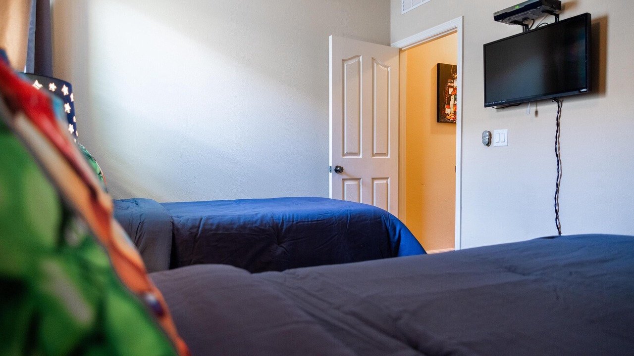 Photo of Bedroom in Crystal Cove
