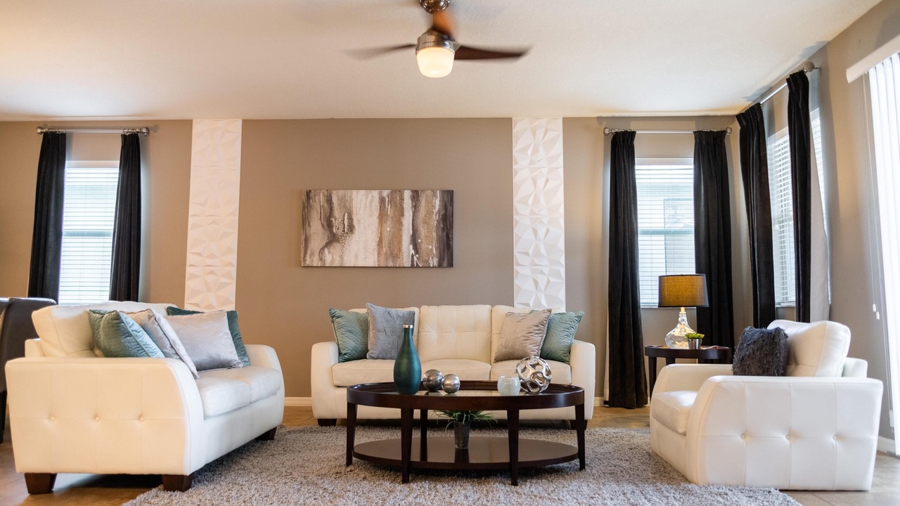 Photo of Livingroom in Crystal Cove