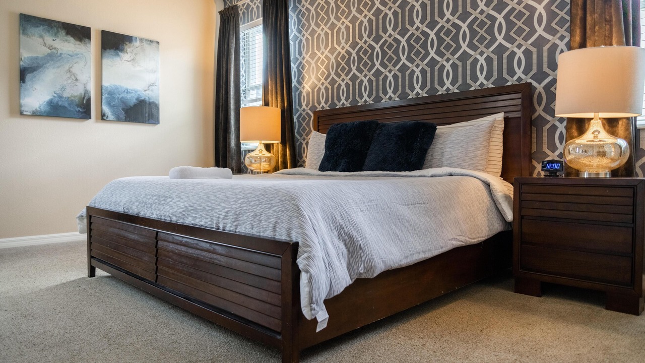 Photo of Bedroom in Crystal Cove