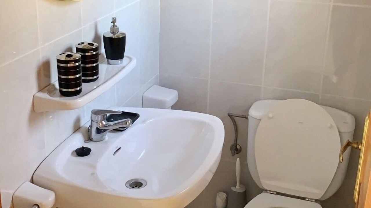Photo of Bathroom in Empedrola