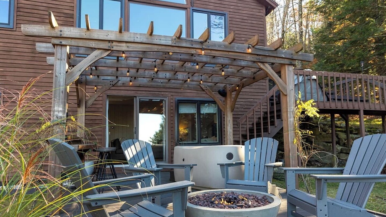 Photo of Patio Balcony in Monterey