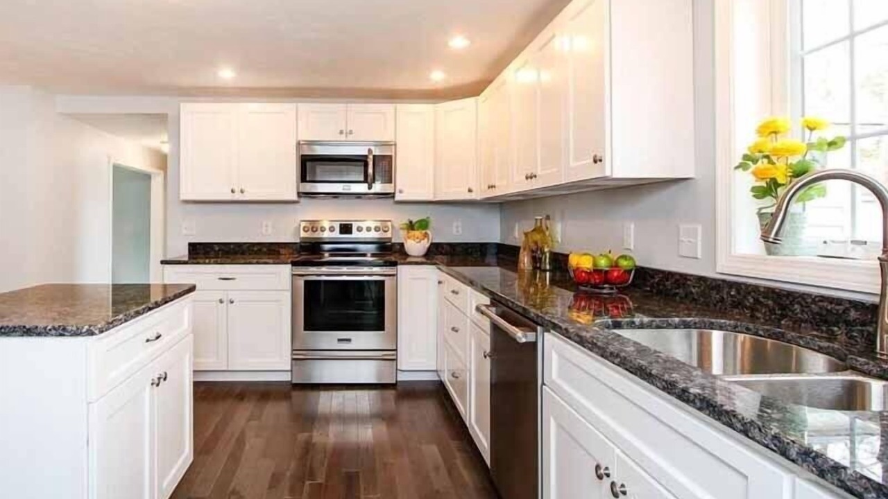Photo of Kitchen in West Yarmouth