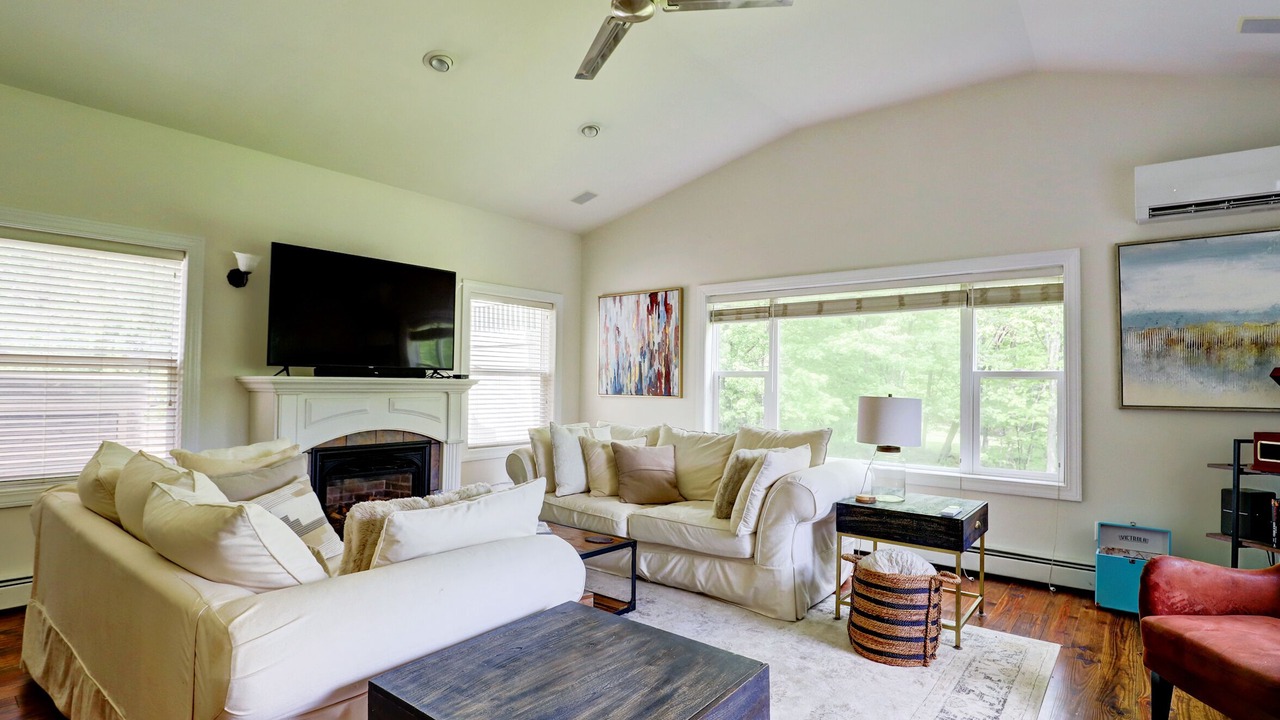Photo of Livingroom in Stone Ridge