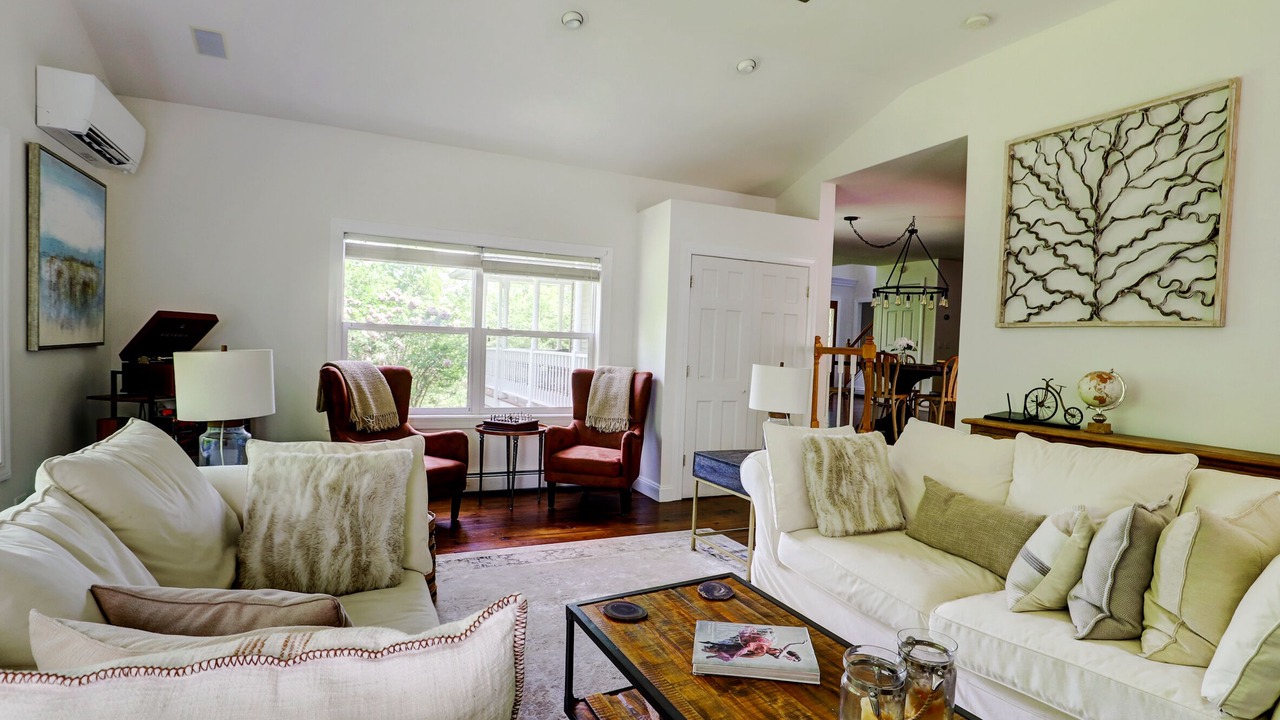 Photo of Livingroom in Stone Ridge