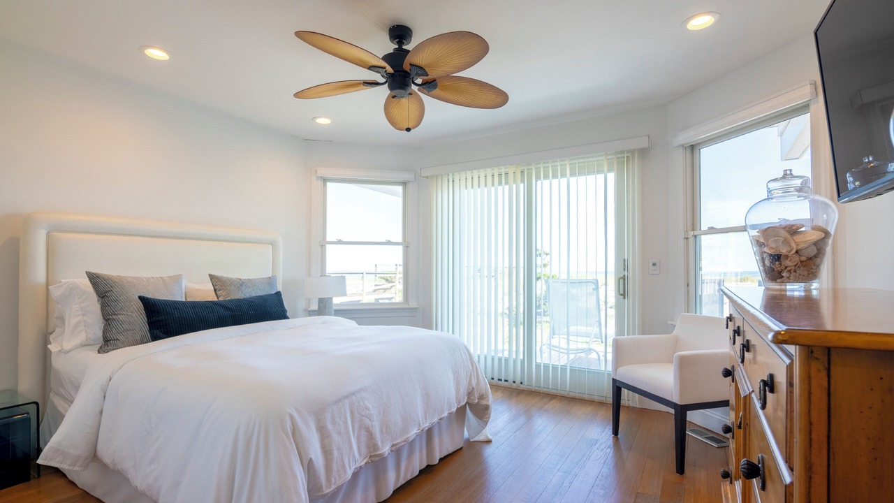 Photo of Bedroom in West Hampton Dunes
