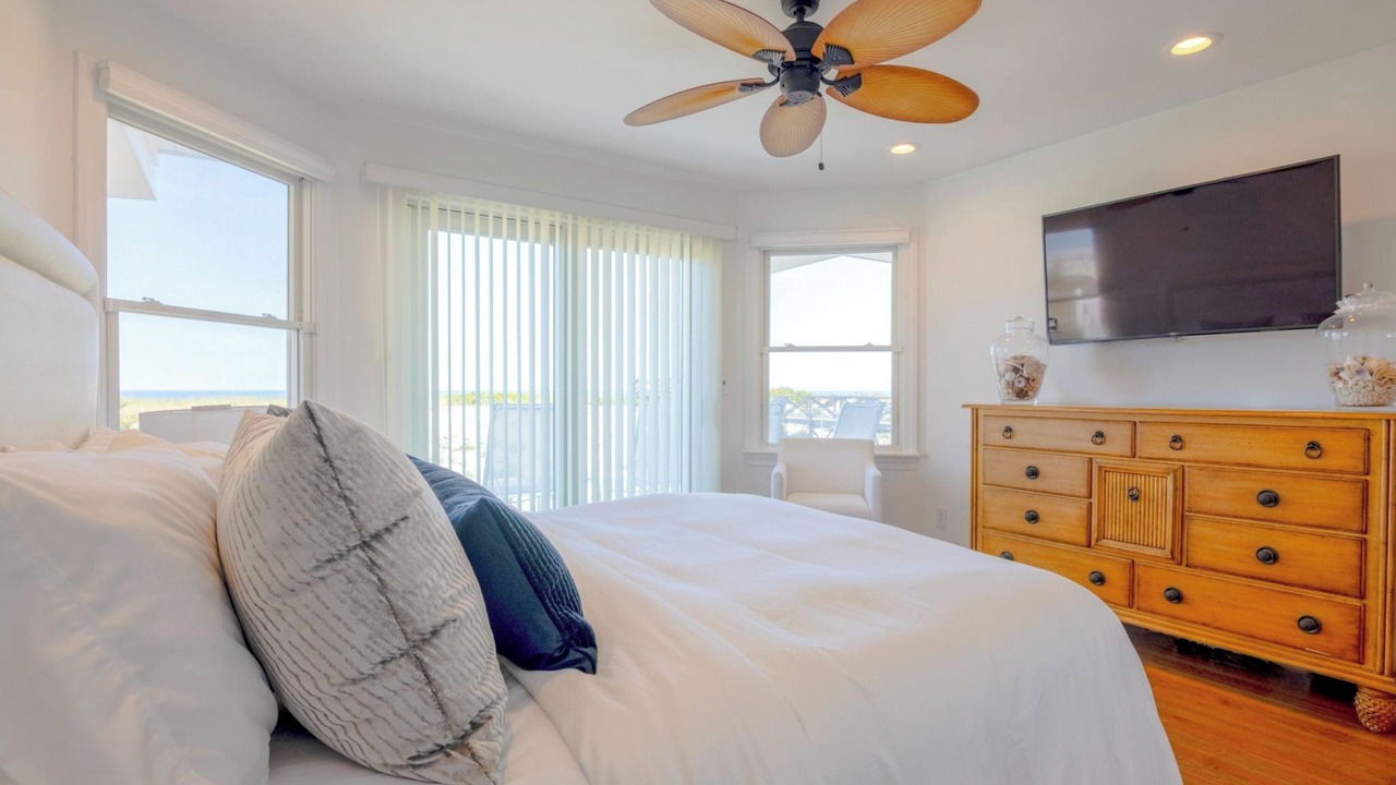 Photo of Bedroom in West Hampton Dunes