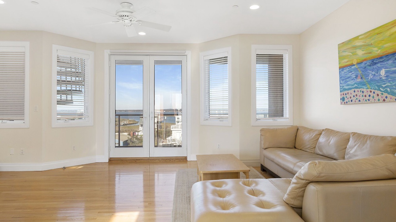 Photo of Patio Balcony in West Hampton Dunes