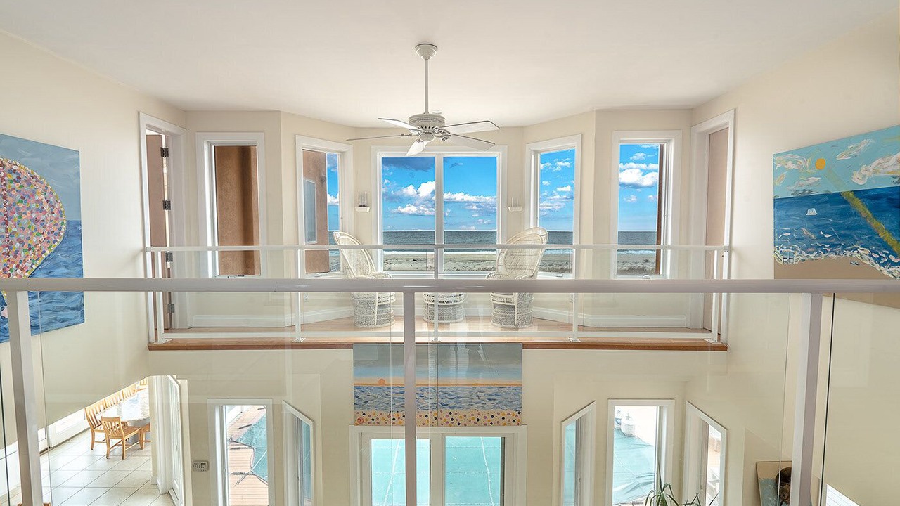 Photo of Patio Balcony in West Hampton Dunes