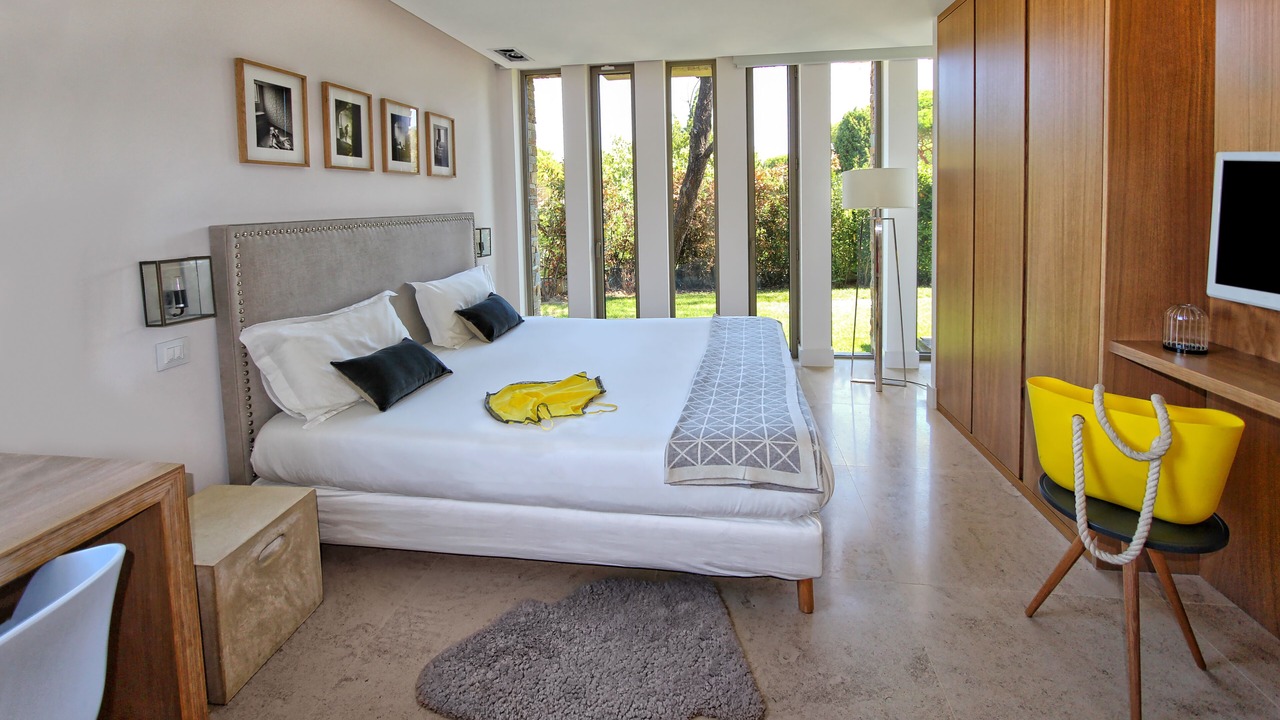 Photo of Bedroom in Saint-Tropez City Centre