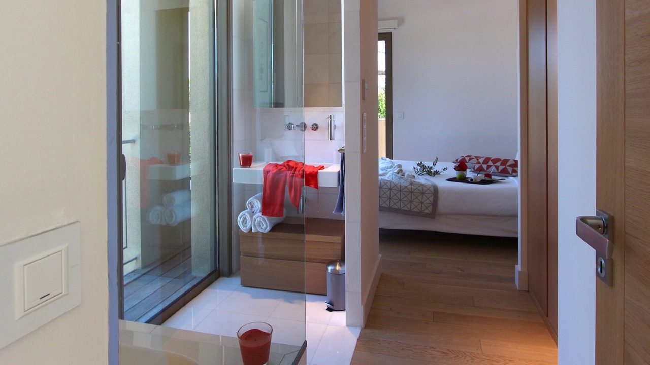 Photo of Bathroom in Saint-Tropez City Centre