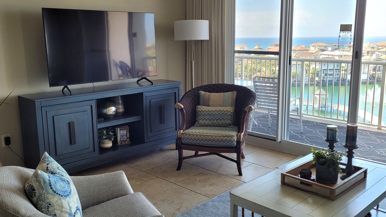 Photo of Livingroom in Destin