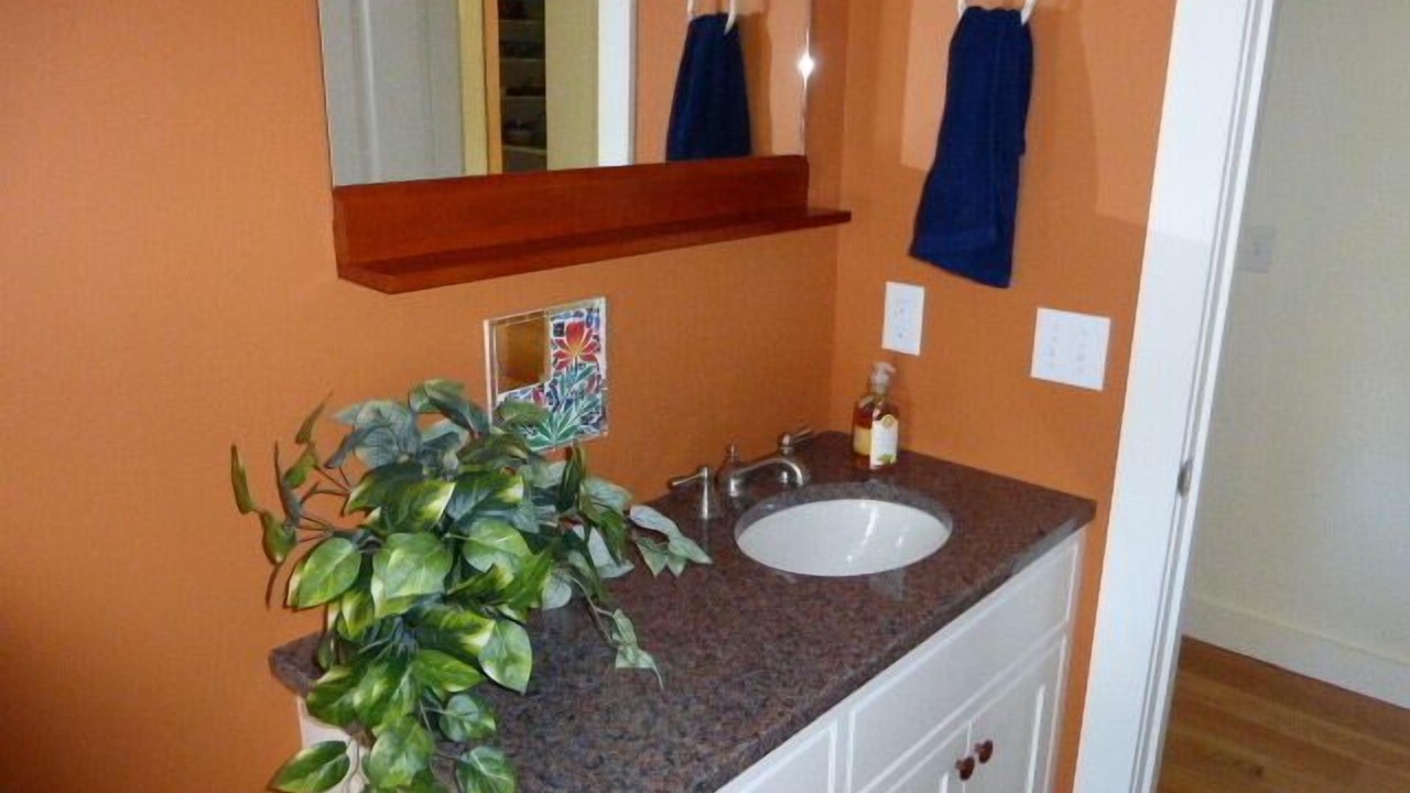 Photo of Bathroom in South Orleans