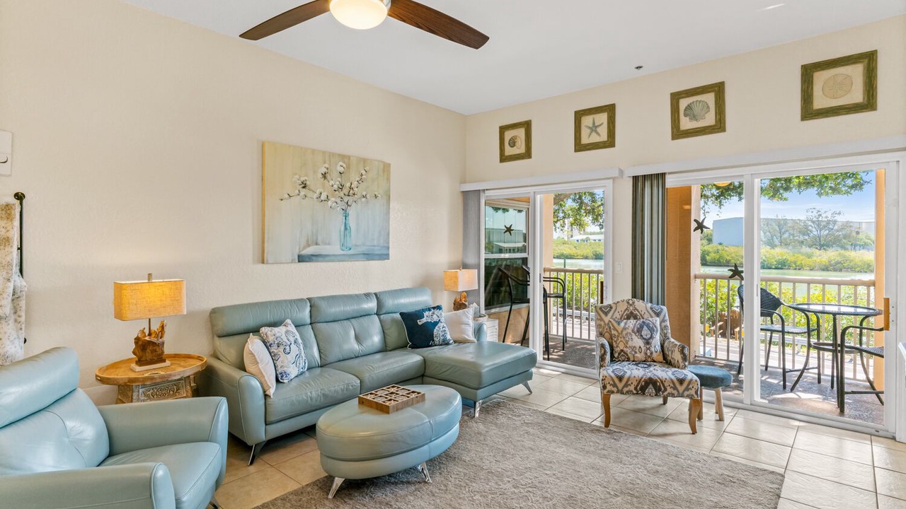 Photo of Livingroom in Independence Square
