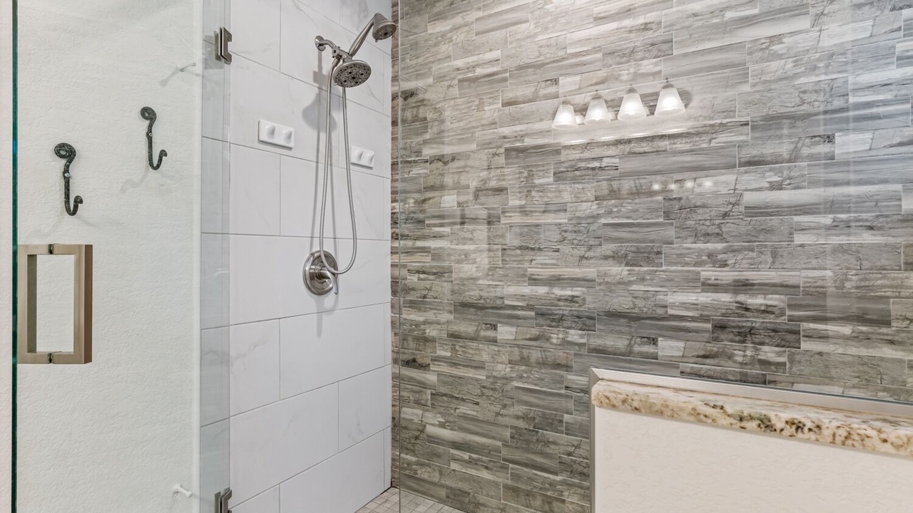 Photo of Bathroom in Independence Square