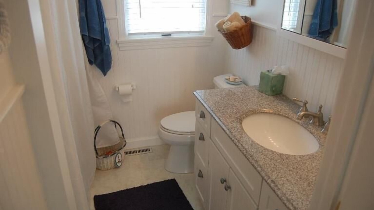 Photo of Bathroom in Orleans