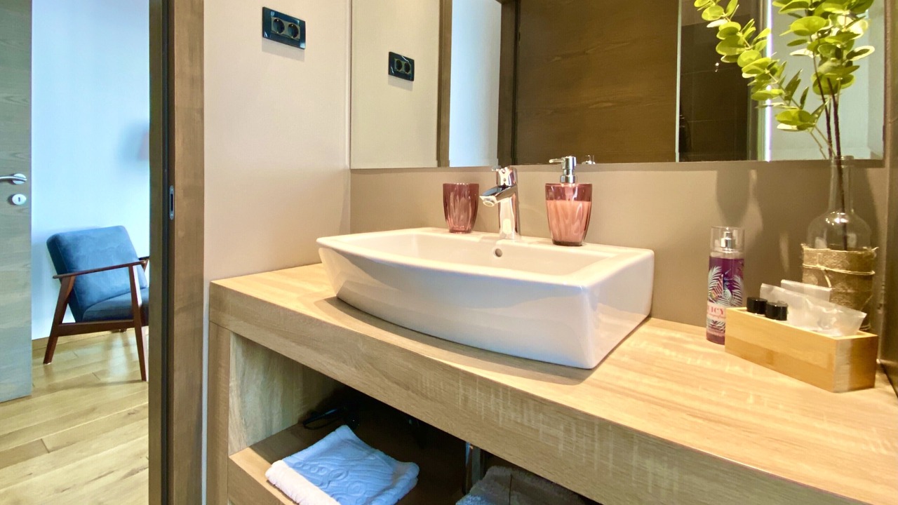 Photo of Bathroom in Mimice