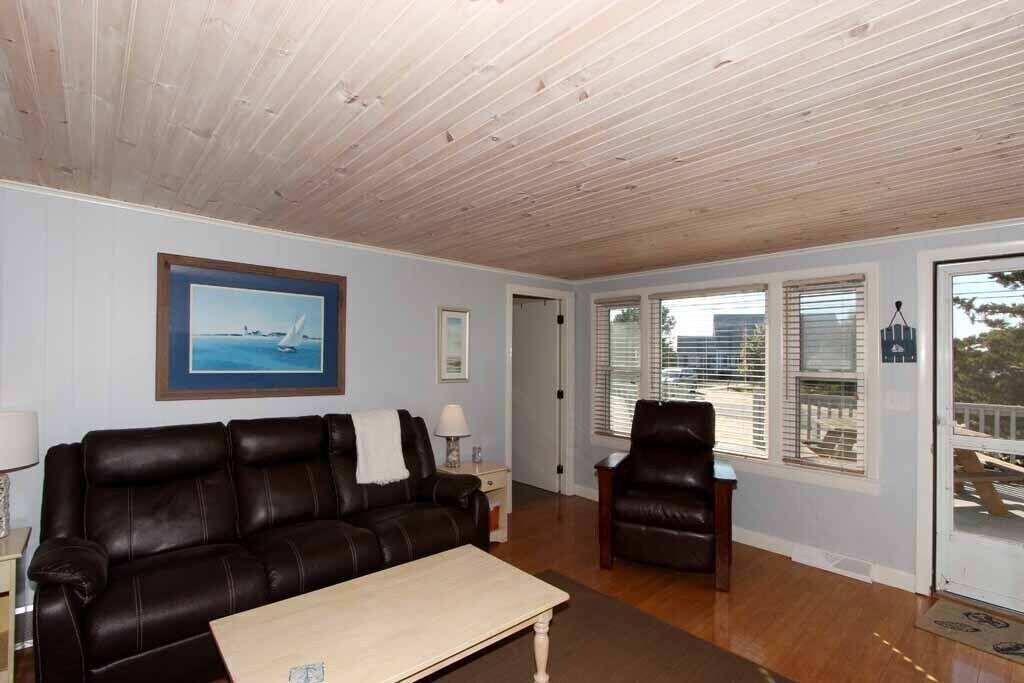 Photo of Livingroom in West Dennis