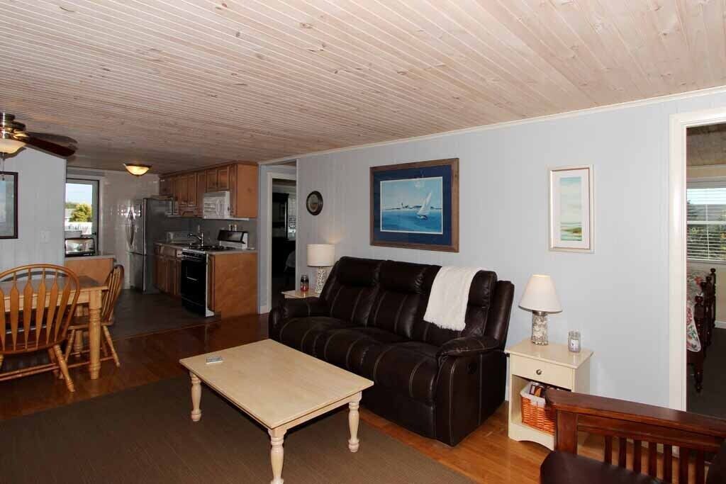 Photo of Livingroom in West Dennis