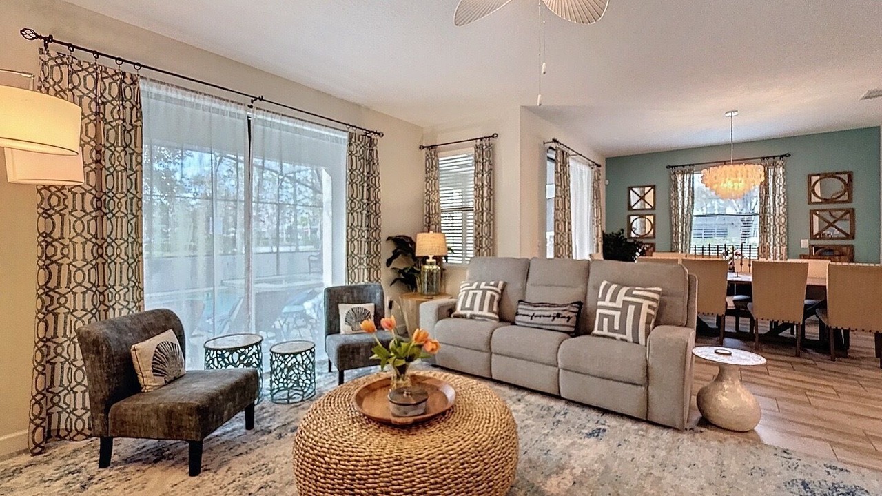 Photo of Livingroom in Loughman